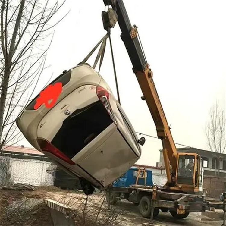 营根镇随时待命，吊车24小时道路救援服务全解析