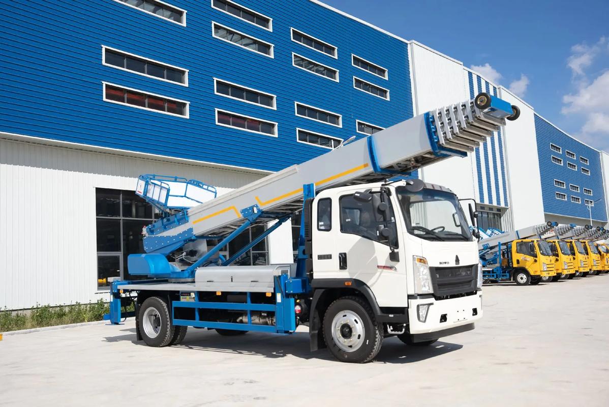 营根镇出租云梯车高空作业车 建筑垃圾搬运